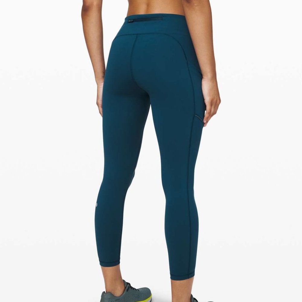 SALE!! Speed up 25 inch nocturnal teal lululemon size 6